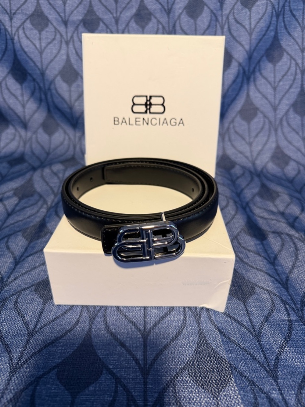 Black Leather Men's Belt with Interlocking Silver Buckle